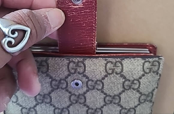 Gucci Beige and Brown Wallet - Picture 13 of 14